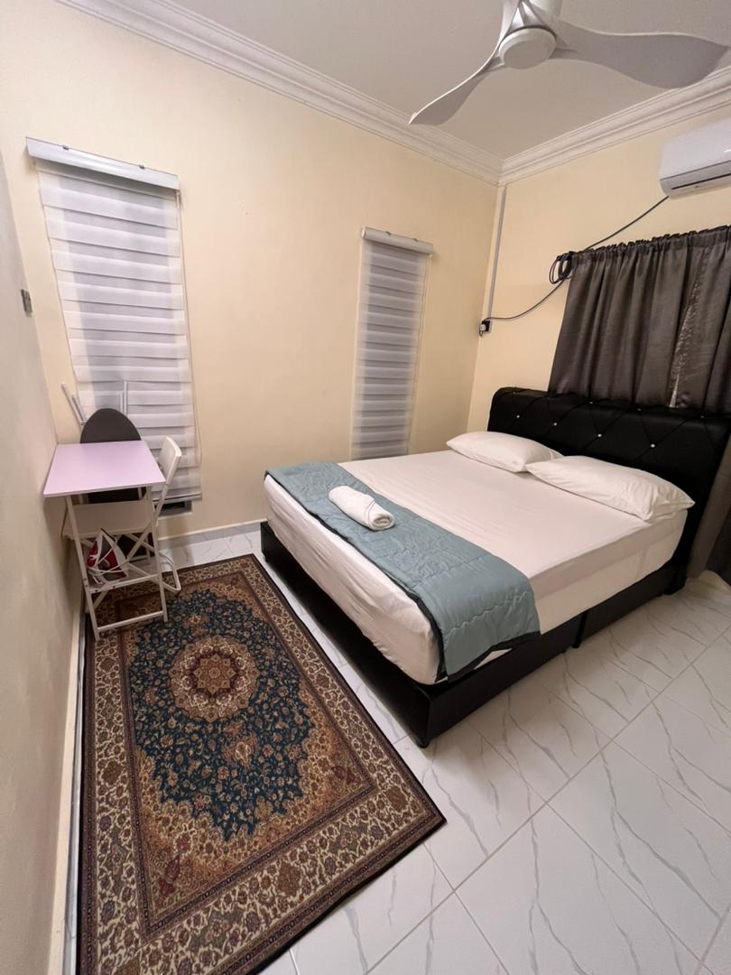 Bilik Kedua Homestay Kayu Manis dengan dua katil single